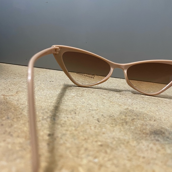 Alien frame sunglasses - Picture 4 of 5